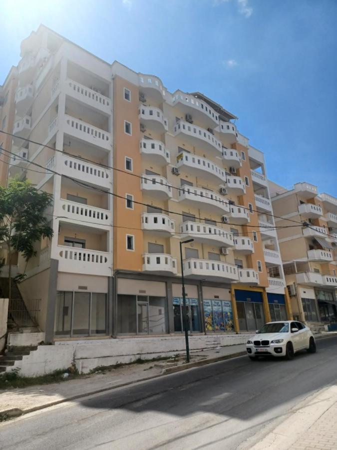 Ari Apartaments فلورا المظهر الخارجي الصورة